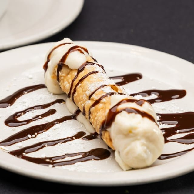 Cannoli.