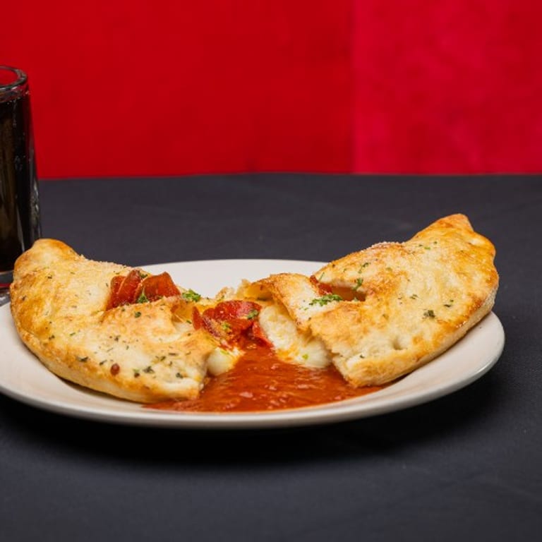 Delicious Calzones: A Taste of Italy